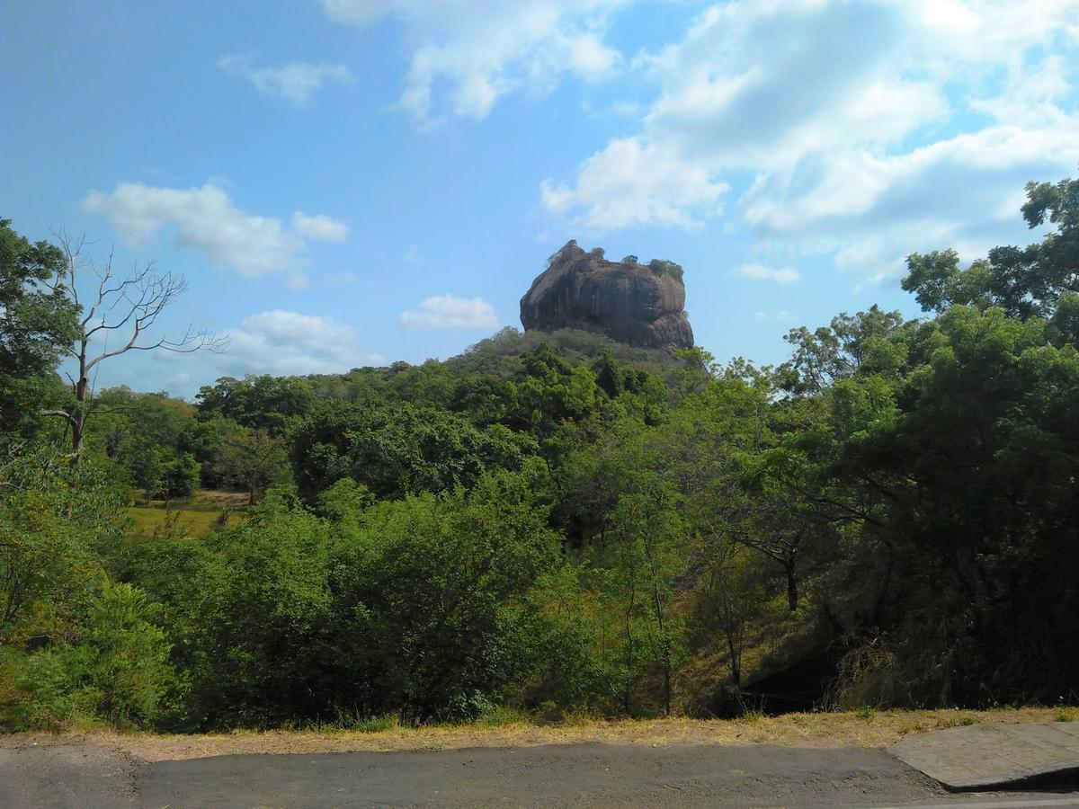 Sigiri Lakshan Home Stay Sigiriya Buitenkant foto